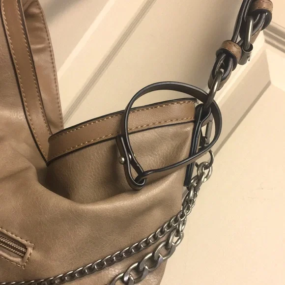NWOT Taupe Bucket Bag (Vegan) - Picture 4 of 15